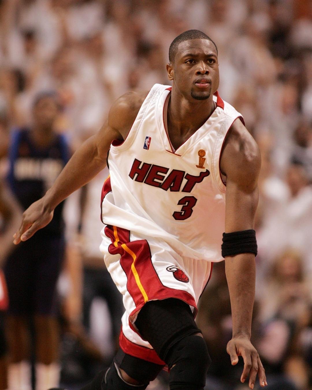 再用边后卫 再用边后卫